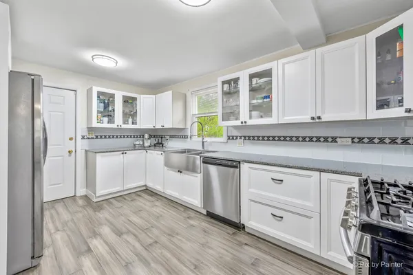 $400,000 | 34820 North Holman Avenue, Ingleside, IL 60041