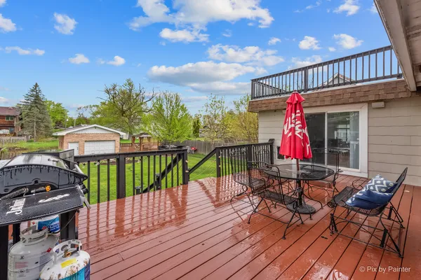$400,000 | 34820 North Holman Avenue, Ingleside, IL 60041