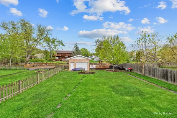 $400,000 | 34820 North Holman Avenue, Ingleside, IL 60041