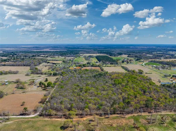 $395,000 | 48 County Road 2360, Bagwell, TX 75412