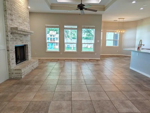 $2,800 | 87 Firestone Place, Meadowlakes, TX 78654