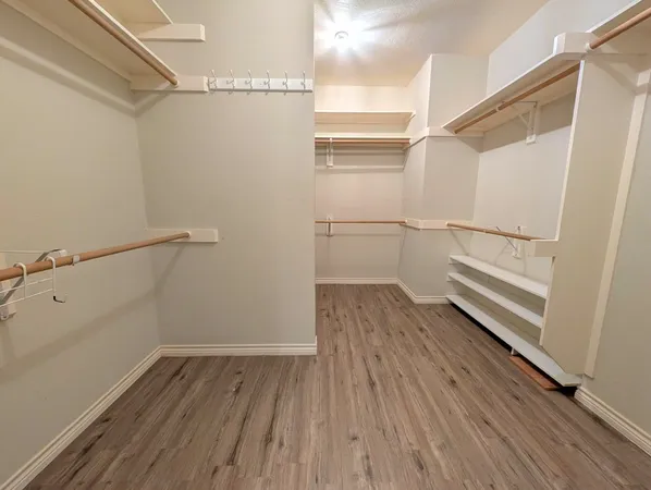 $2,800 | 87 Firestone Place, Meadowlakes, TX 78654