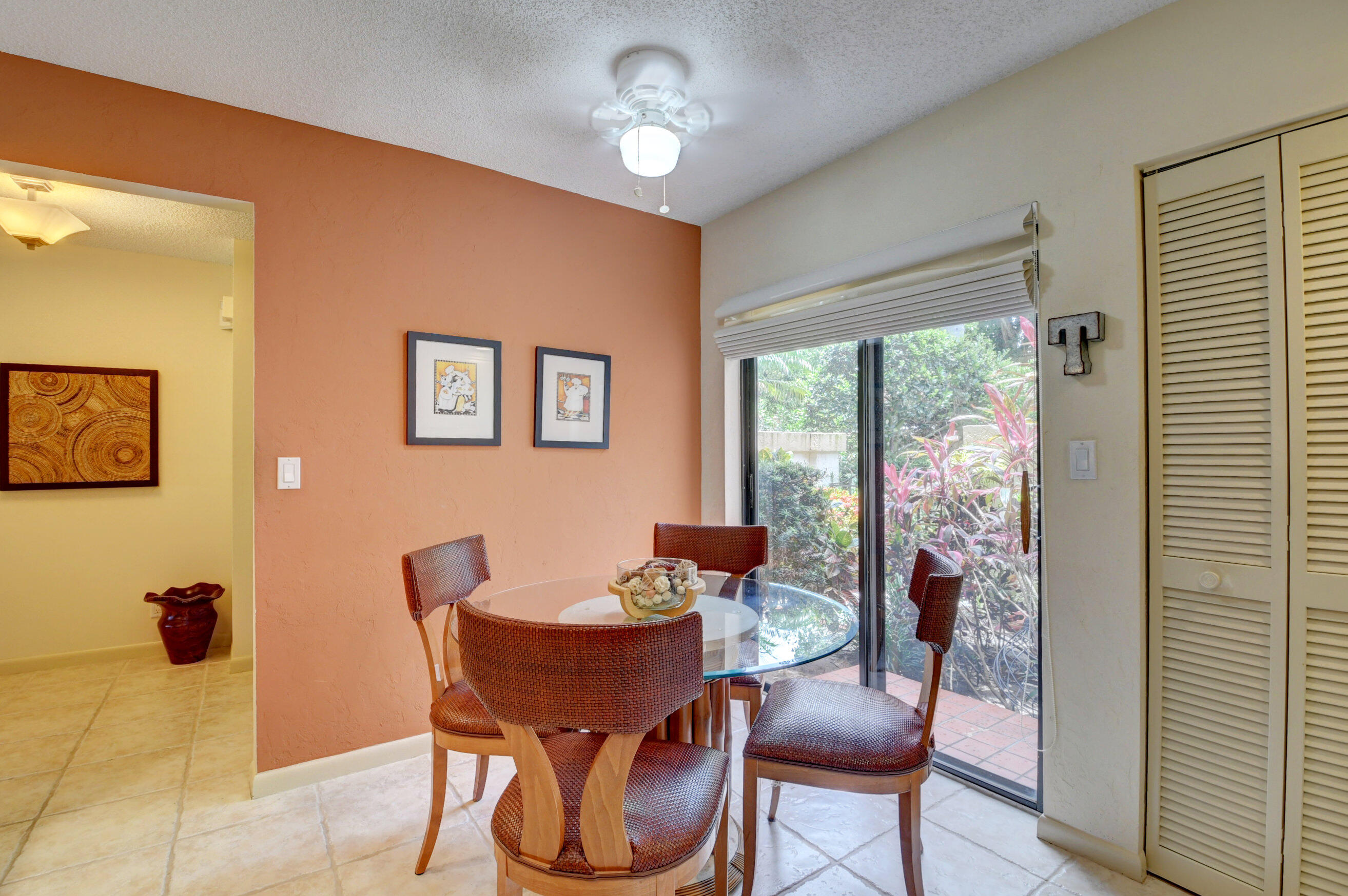 7744 La Mirada Drive Boca Raton, FL 33433 - Photo 18 of 32 kitchen