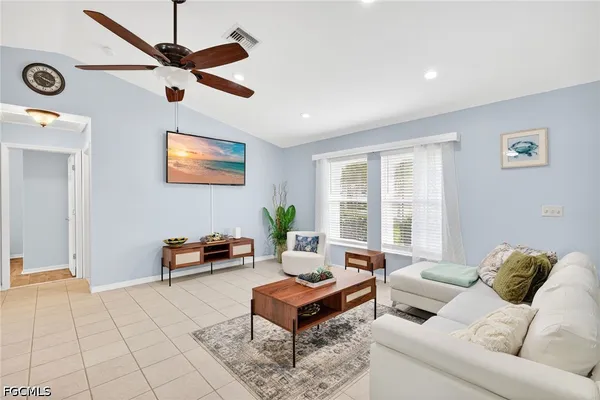 $2,800 | 2919 Southwest 25th Street, Cape Coral, FL 33914