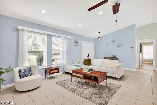 $2,800 | 2919 Southwest 25th Street, Cape Coral, FL 33914