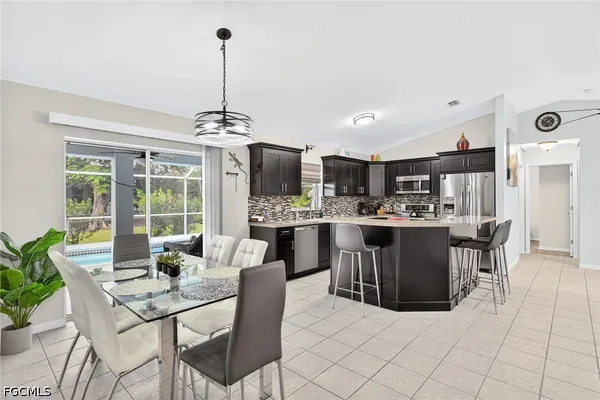 $2,800 | 2919 Southwest 25th Street, Cape Coral, FL 33914