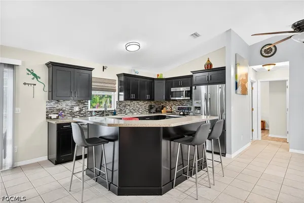 $2,800 | 2919 Southwest 25th Street, Cape Coral, FL 33914