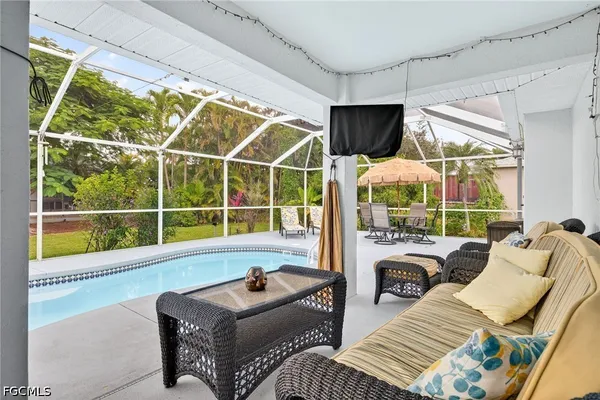 $2,800 | 2919 Southwest 25th Street, Cape Coral, FL 33914