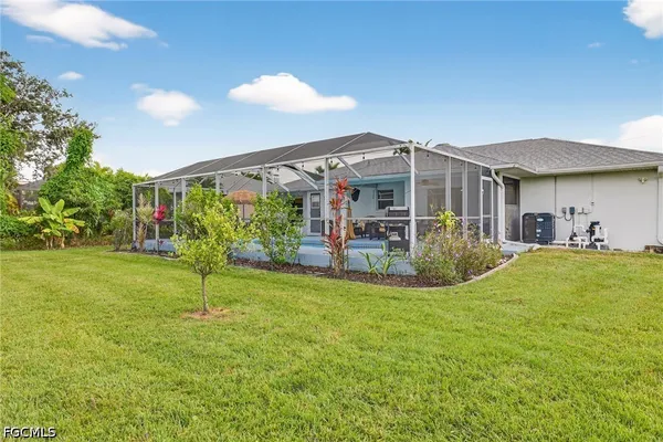 $2,800 | 2919 Southwest 25th Street, Cape Coral, FL 33914