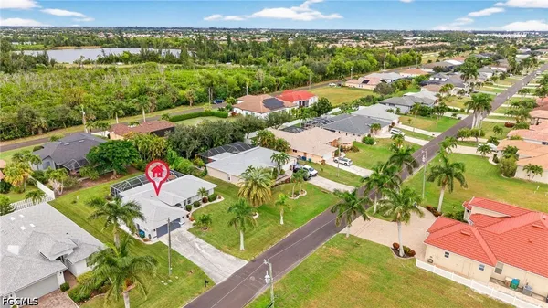 $2,800 | 2919 Southwest 25th Street, Cape Coral, FL 33914