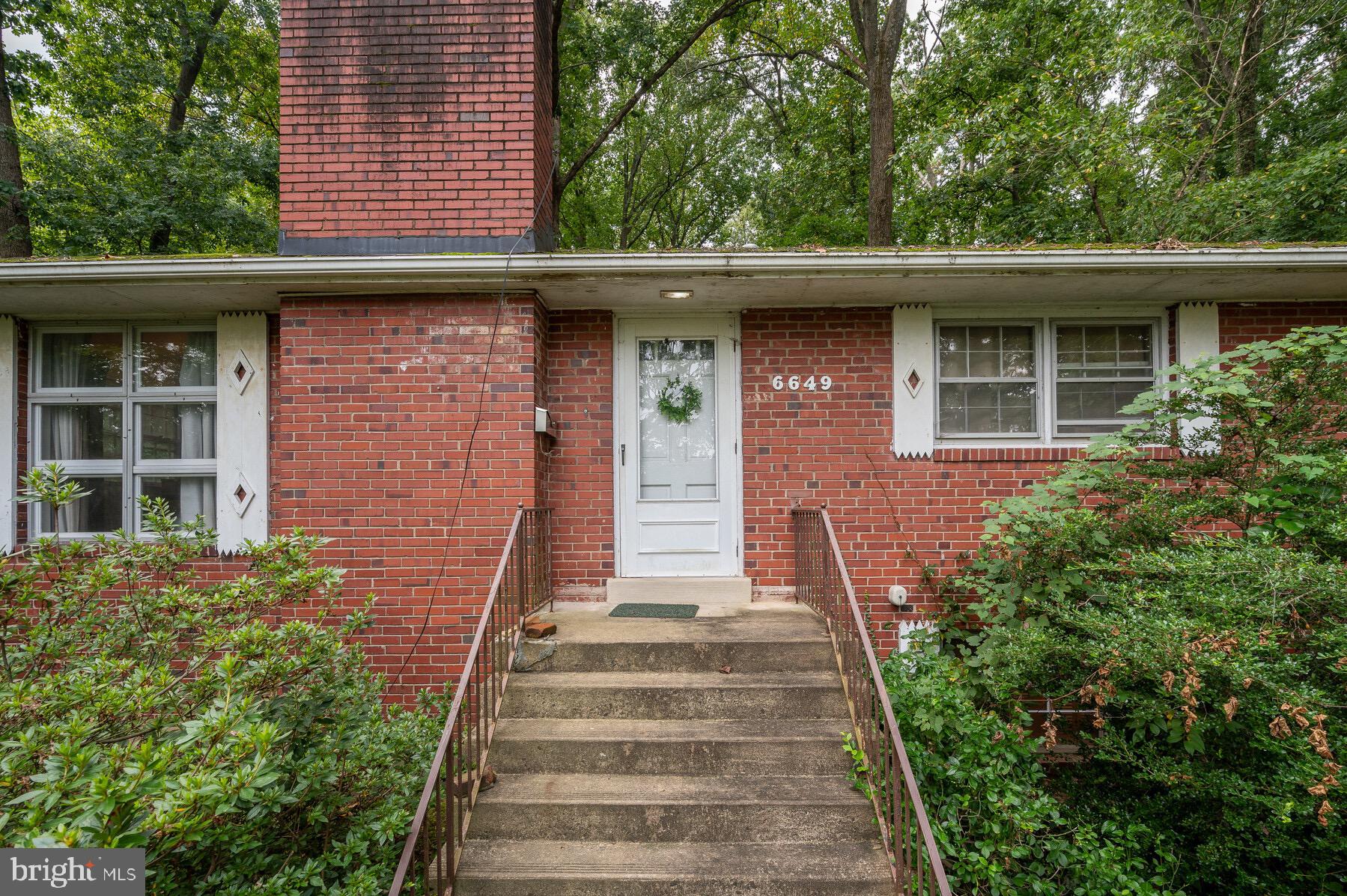 6649 Kerns Road Falls Church, VA 22042 - Photo 3 of 18