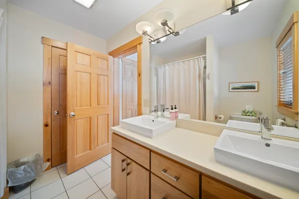 $669,000 | 42 Whip Willow Farm Road, Unit 19, Rangeley, ME 04970