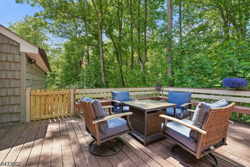 31 Branko Road Berkeley Heights, NJ 07922 - Photo 33 of 35