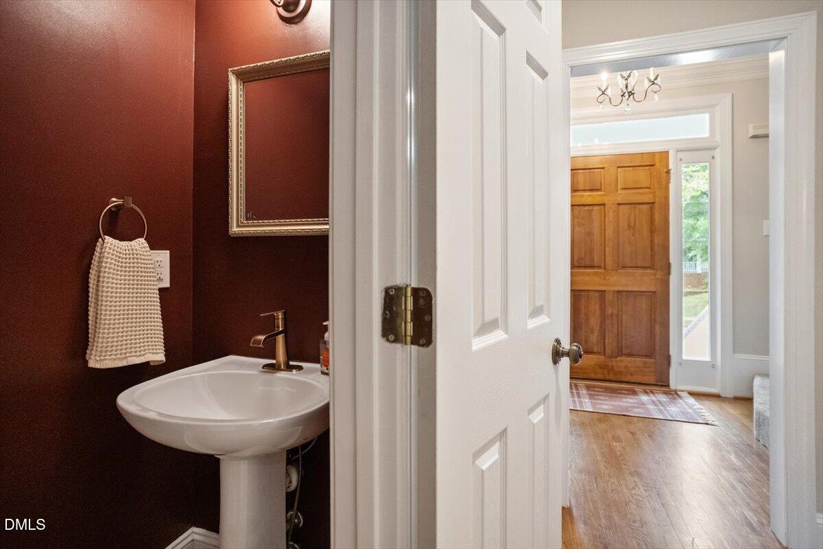 5237 Covington Bend Drive Raleigh, NC 27613 - Photo 10 of 28 5237 Covington Bend Dr