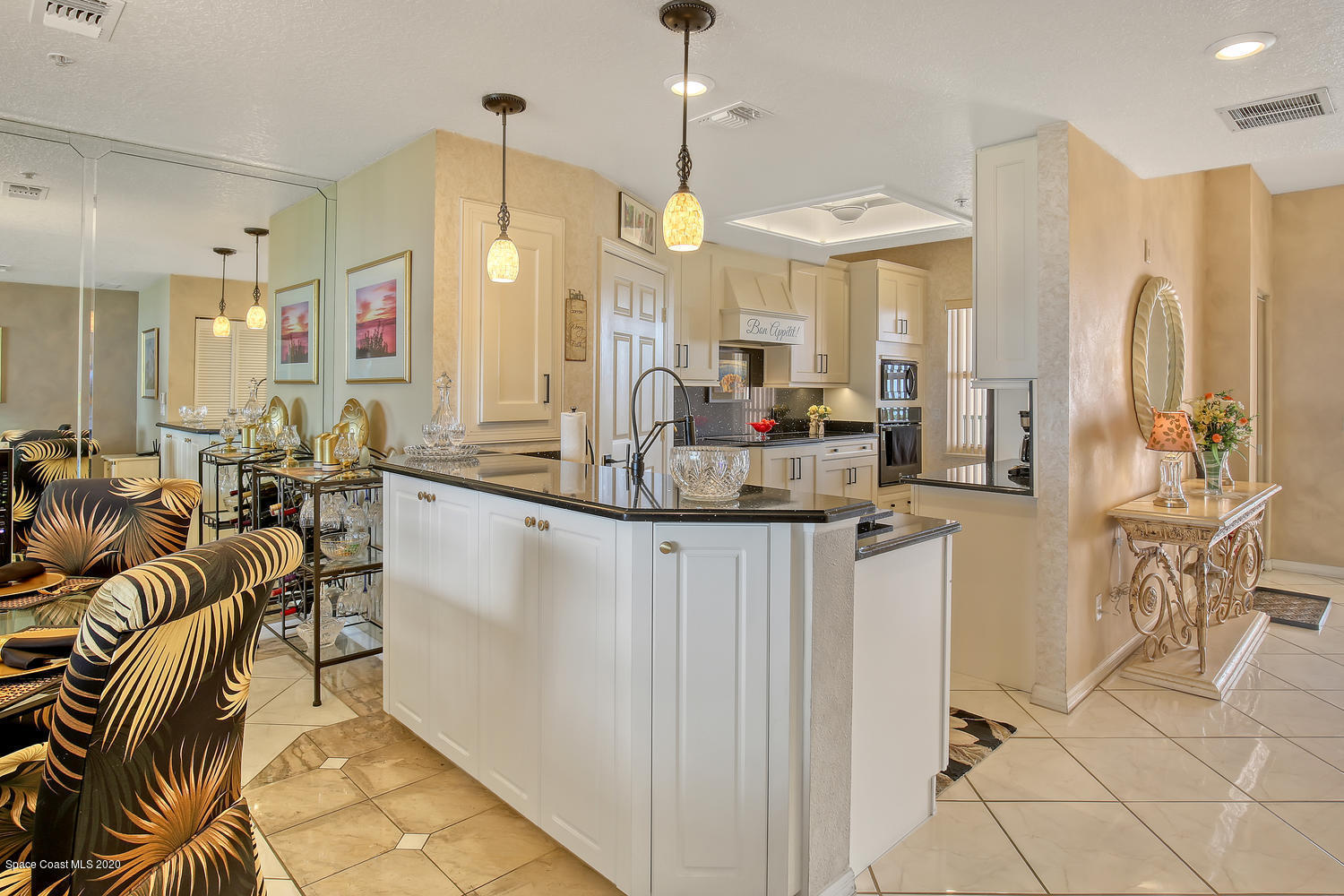 100 Riverside Drive, Unit 802 Cocoa, FL 32922 - Photo 5 of 24 Stunning Kitchen