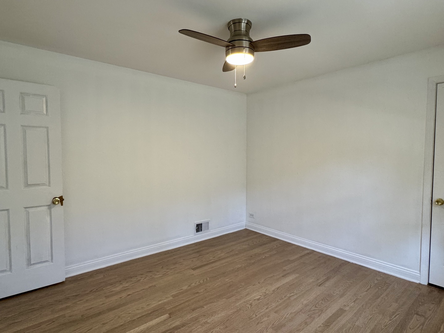 6328 North Troy Street Chicago, IL 60659 - Photo 14 of 28