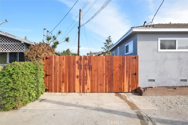 $1,230,000 | 725 West Gardena Boulevard, Gardena, CA 90247