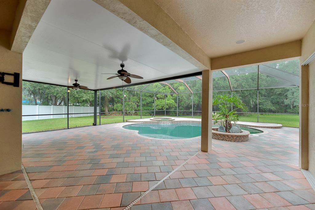 5711 Tanagerside Road Lithia, FL 33547 - Photo 49 of 72