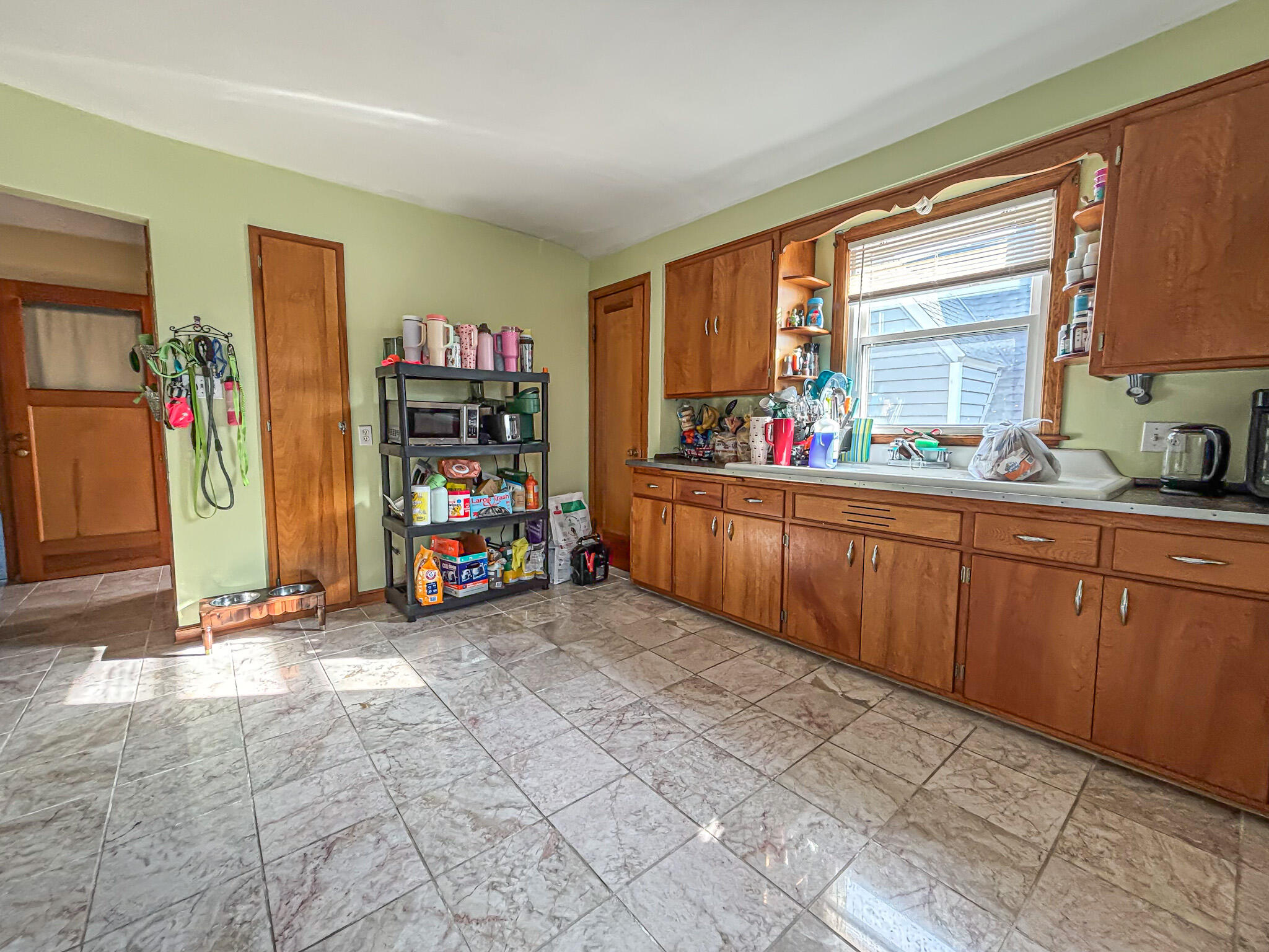 3723 South 18th Street, Unit 3725 Milwaukee, WI 53221 - Photo 20 of 28 Kitchen (Upper)