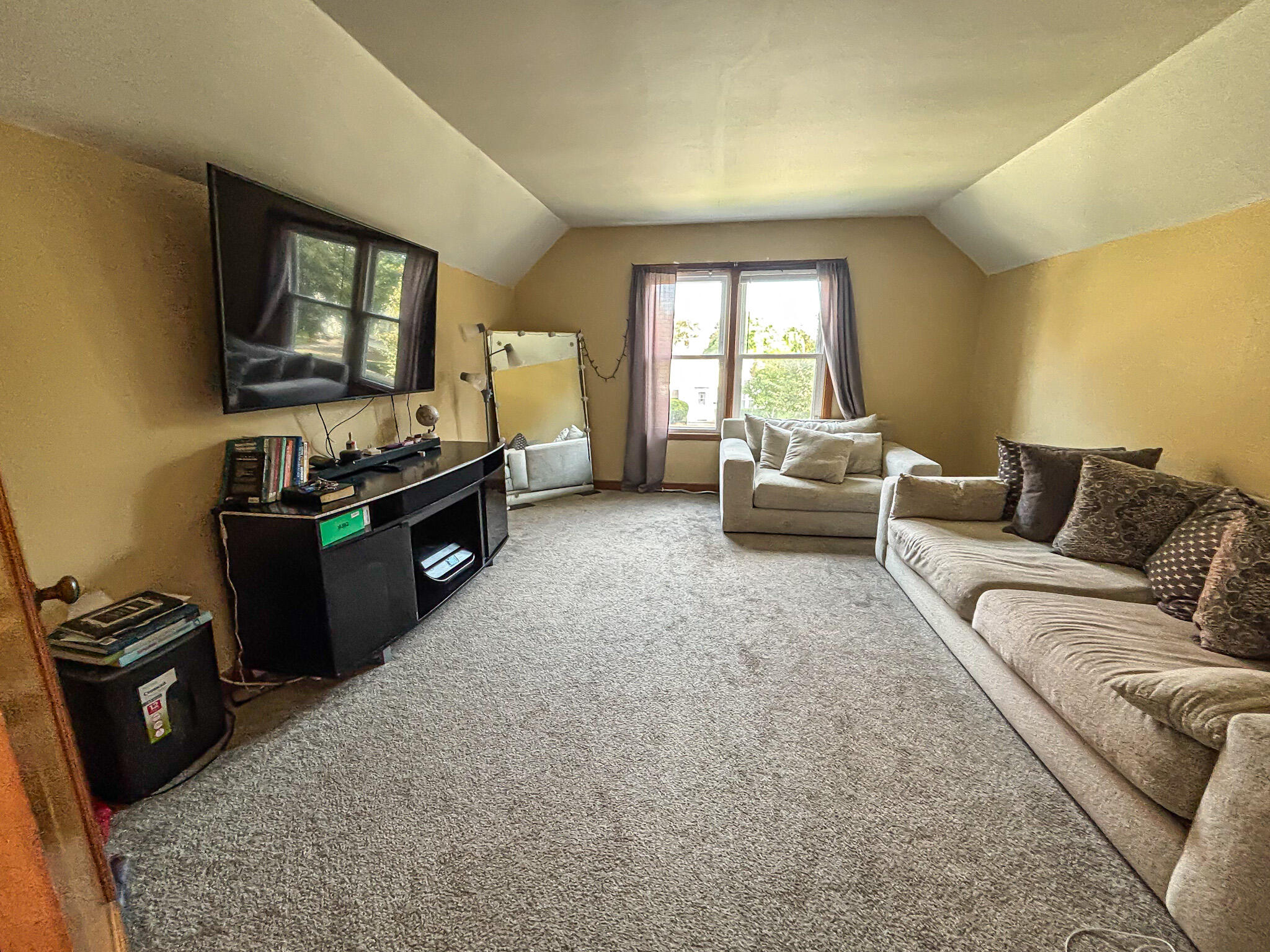 3723 South 18th Street, Unit 3725 Milwaukee, WI 53221 - Photo 21 of 28 Great Room (Upper)