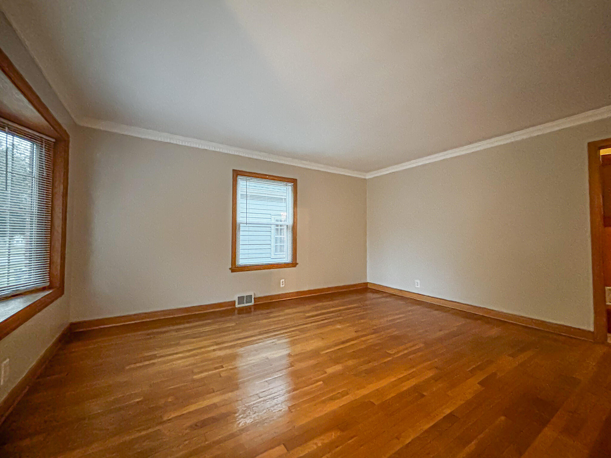 3723 South 18th Street, Unit 3725 Milwaukee, WI 53221 - Photo 6 of 28 Great Room (Lower)