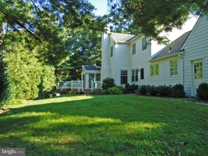 630 Foxfields Road Bryn Mawr, PA 19010 - Photo 2 of 24 Exterior Back