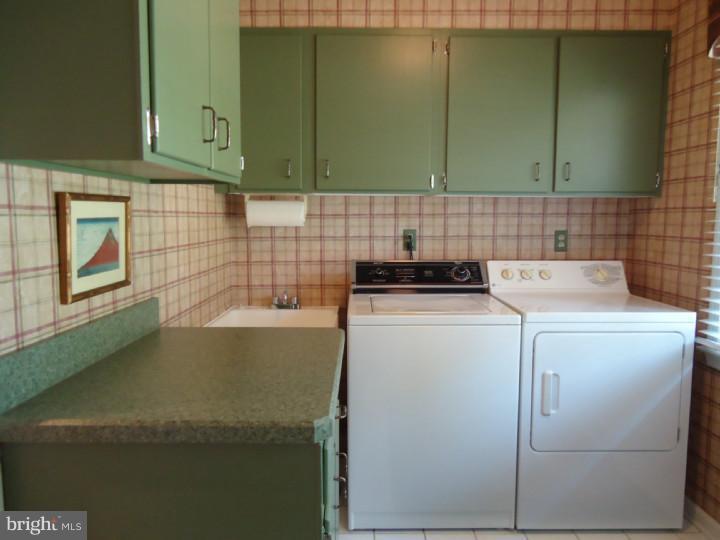 630 Foxfields Road Bryn Mawr, PA 19010 - Photo 21 of 24 Laundry Room