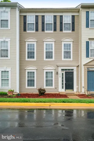 a view of a house with swimming pool
