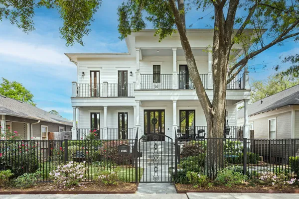 $1,850,000 | 1216 Arlington Street, Houston, TX 77008