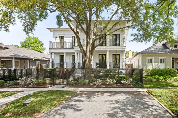 $1,850,000 | 1216 Arlington Street, Houston, TX 77008