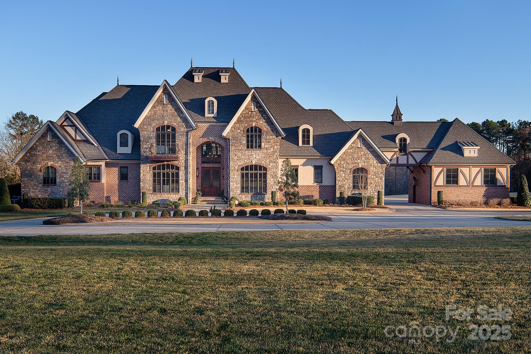 3200 Beaty Road Gastonia, NC 28056 - Photo 43 of 43 a front view of house with yard and green space