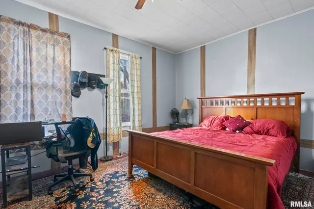 $74,500 | 321 North Main Street, White Hall, IL 62092