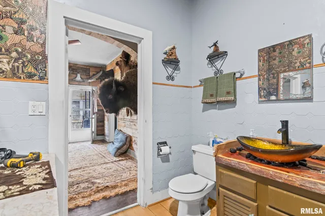 $74,500 | 321 North Main Street, White Hall, IL 62092