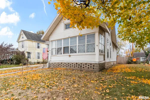$64,000 | 321 North Main Street, White Hall, IL 62092