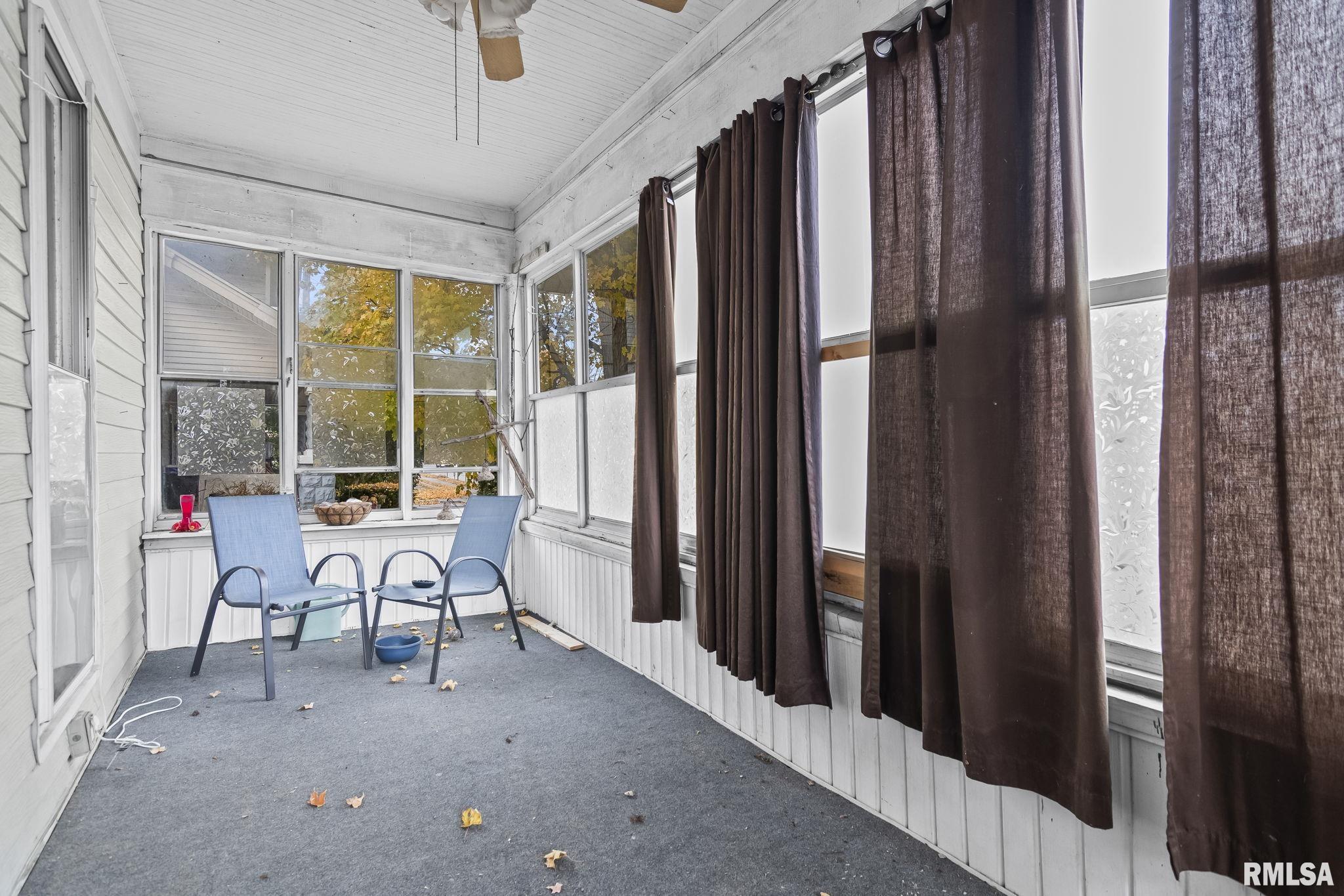 321 North Main Street White Hall, IL 62092 - Photo 5 of 26