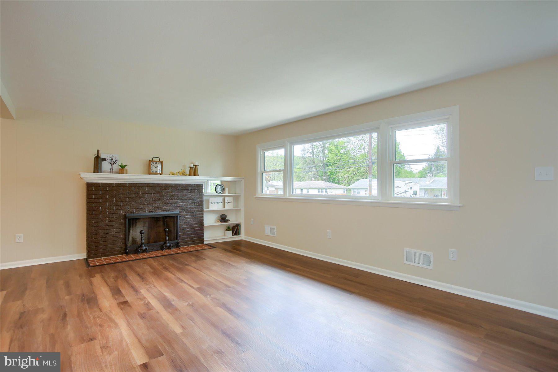 22 Boeing Road New Cumberland, PA 17070 - Photo 5 of 40