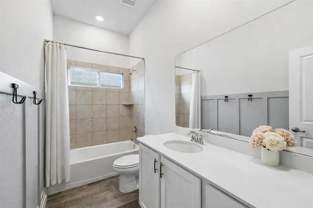 $2,400 | 11108 Culberson Drive, Aubrey, TX 76227