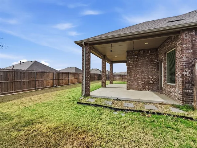 $2,400 | 11108 Culberson Drive, Aubrey, TX 76227