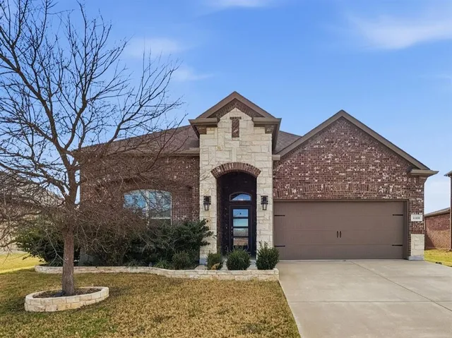 $2,400 | 11108 Culberson Drive, Aubrey, TX 76227