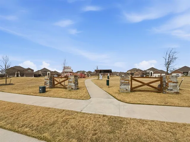 $2,400 | 11108 Culberson Drive, Aubrey, TX 76227