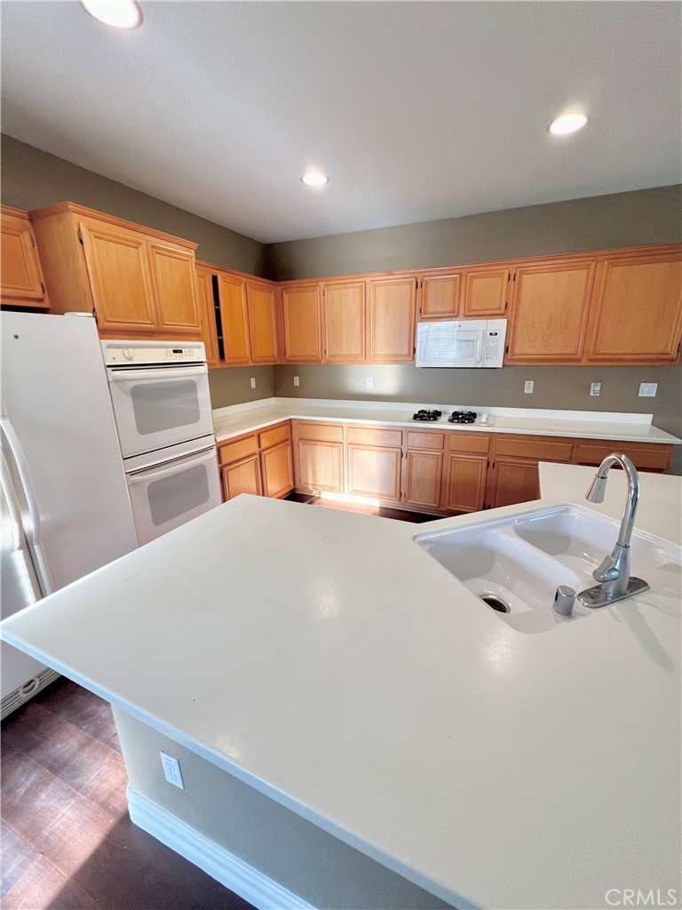 27145 Cherry Grove Court Temecula, CA 92591 - Photo 17 of 61