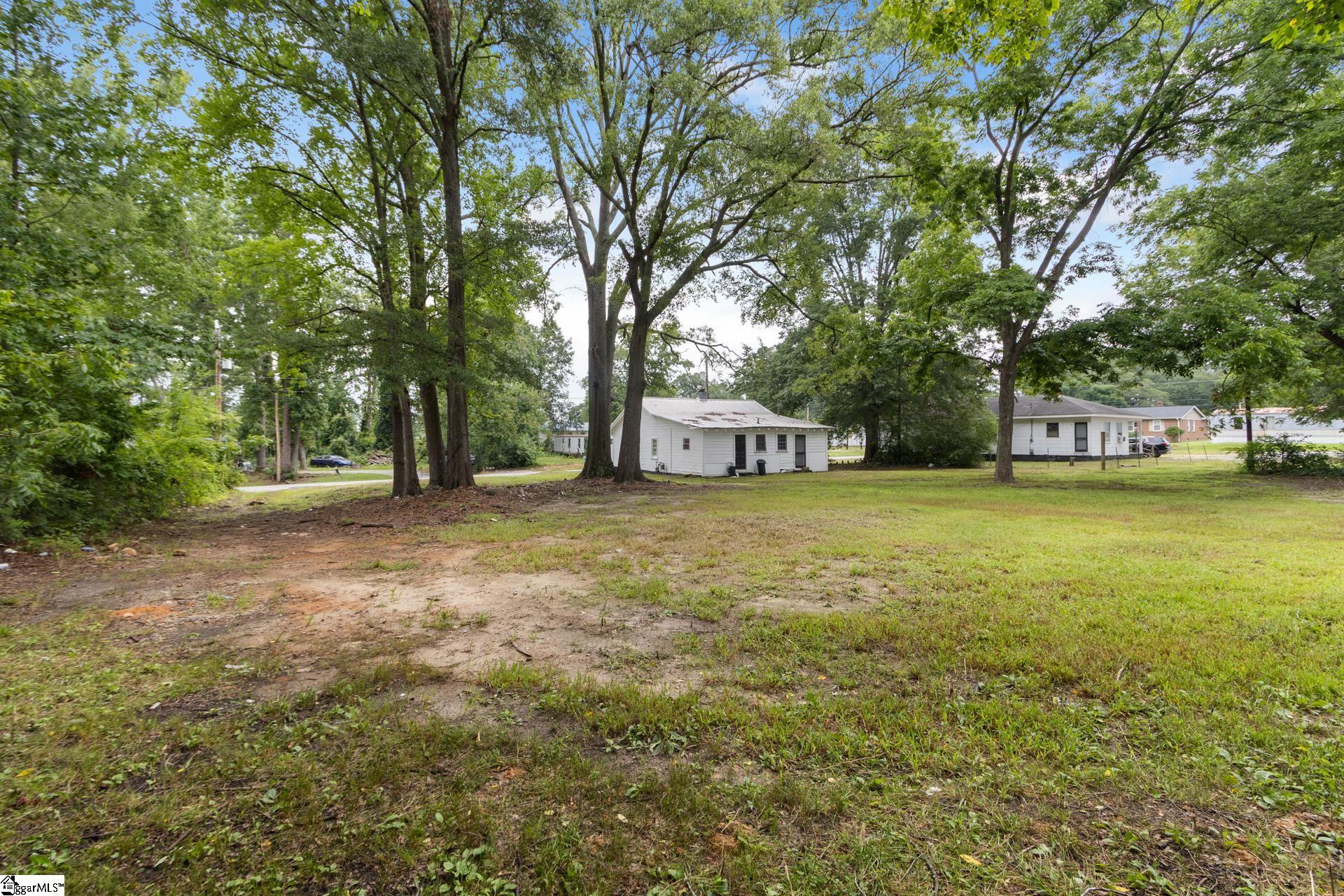 101 Bond Street, Unit A & B Clinton, SC 29325 - Photo 19 of 30