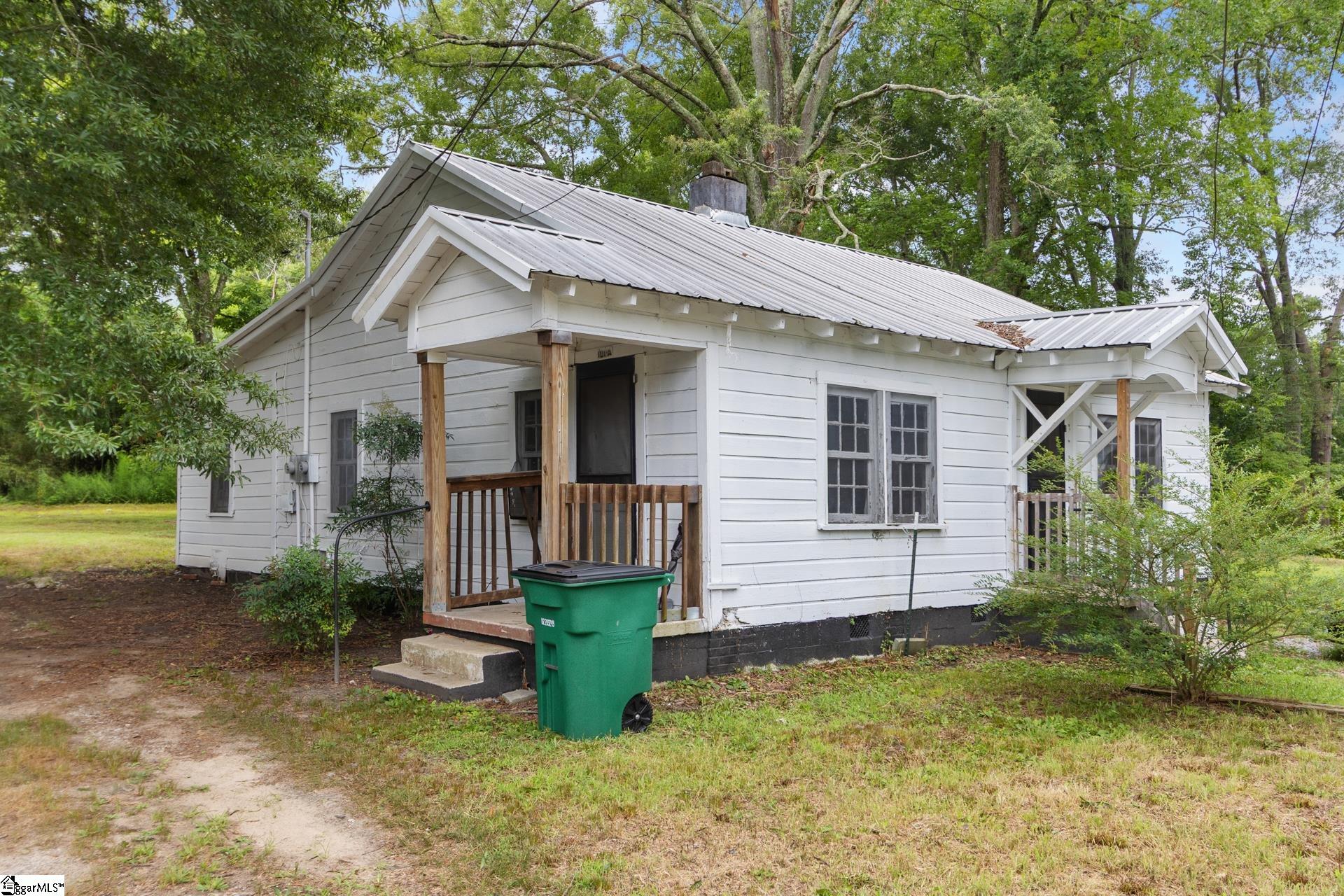 101 Bond Street, Unit A & B Clinton, SC 29325 - Photo 2 of 30