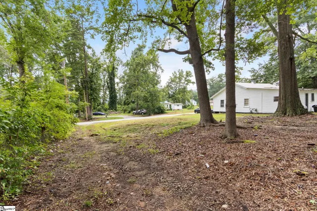 $122,500 | 101 Bond Street, Unit A & B, Clinton, SC 29325