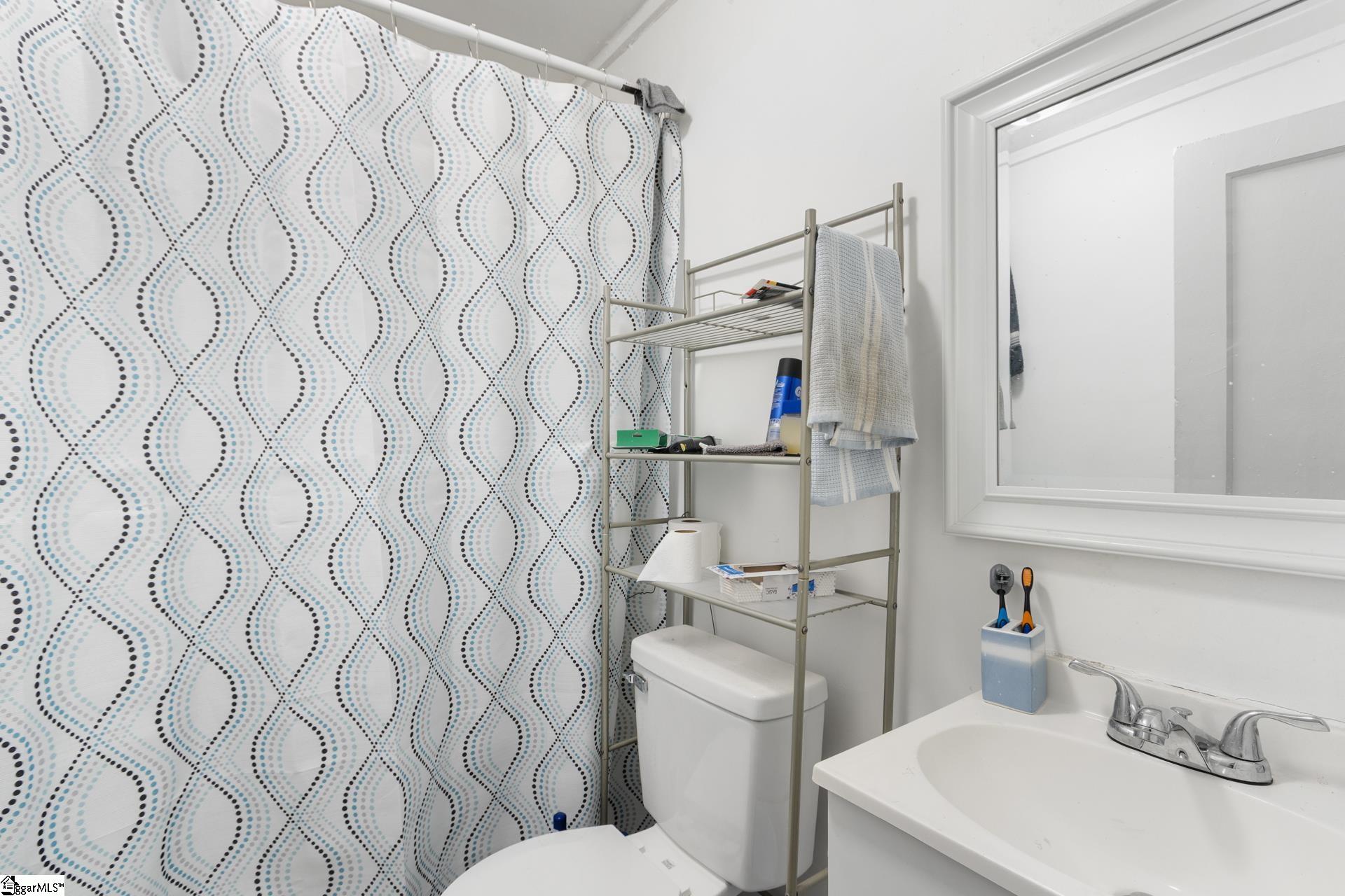 101 Bond Street, Unit A & B Clinton, SC 29325 - Photo 8 of 30