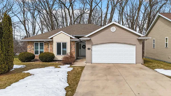 $425,000 | 2718 Independence Court, Appleton, WI 54914