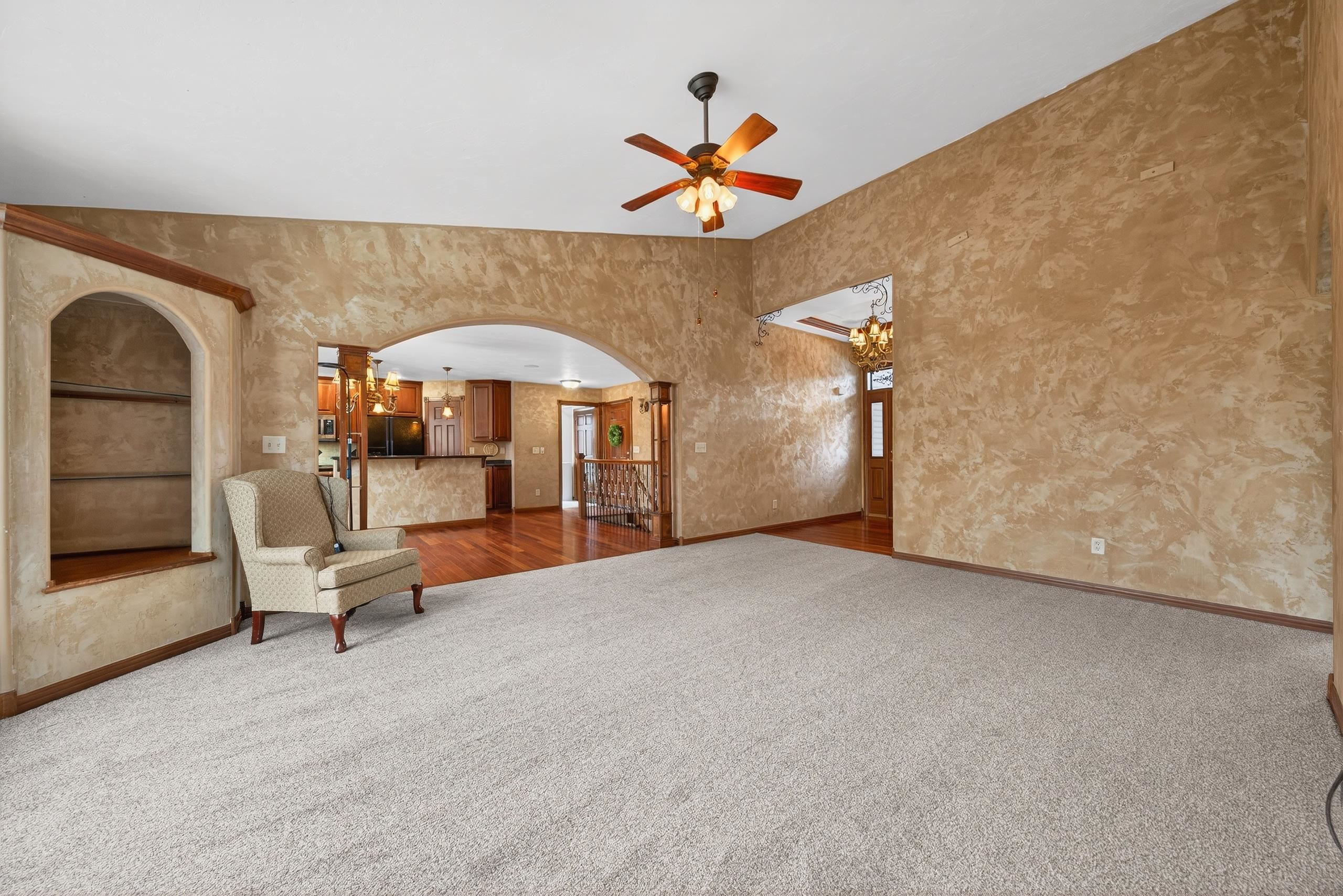 2718 Independence Court Appleton, WI 54914 - Photo 13 of 56