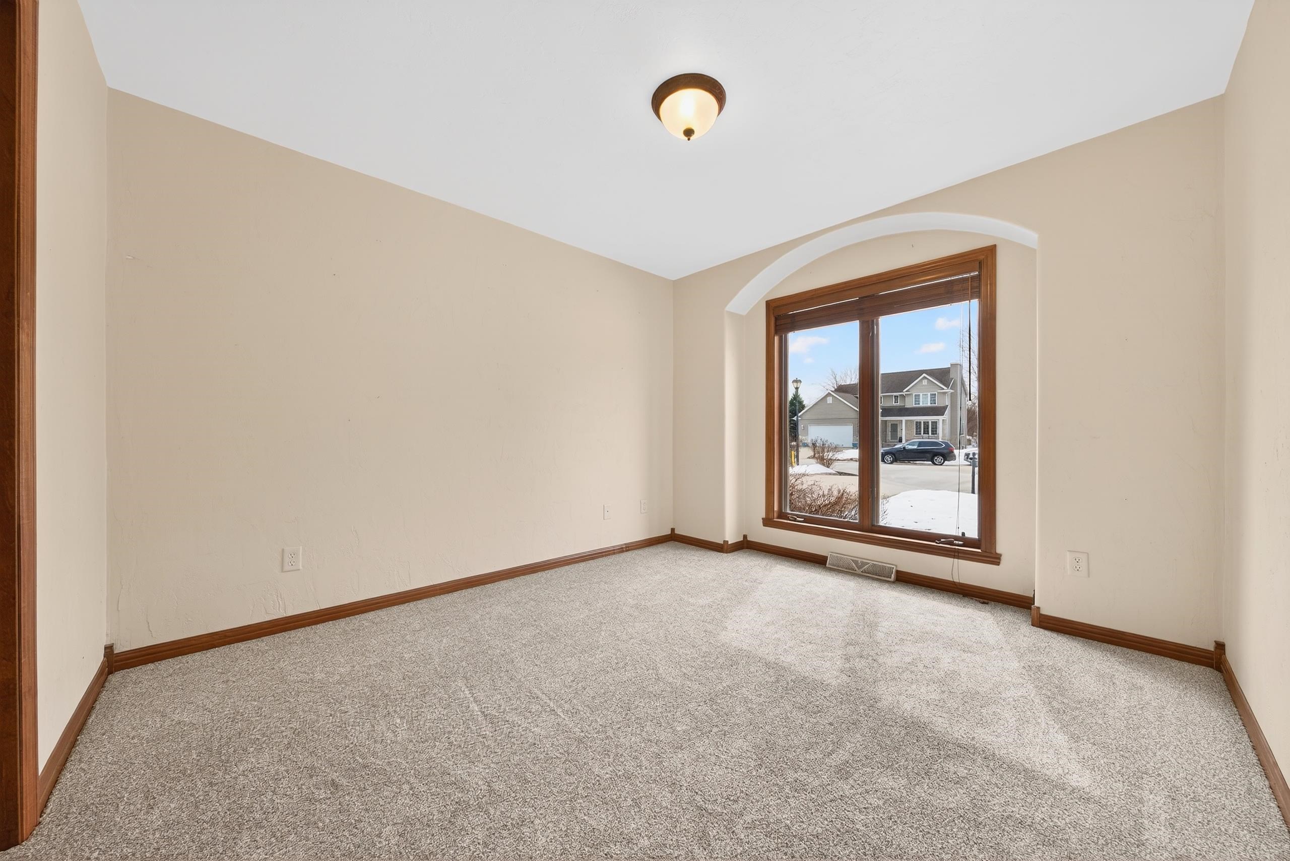 2718 Independence Court Appleton, WI 54914 - Photo 24 of 56