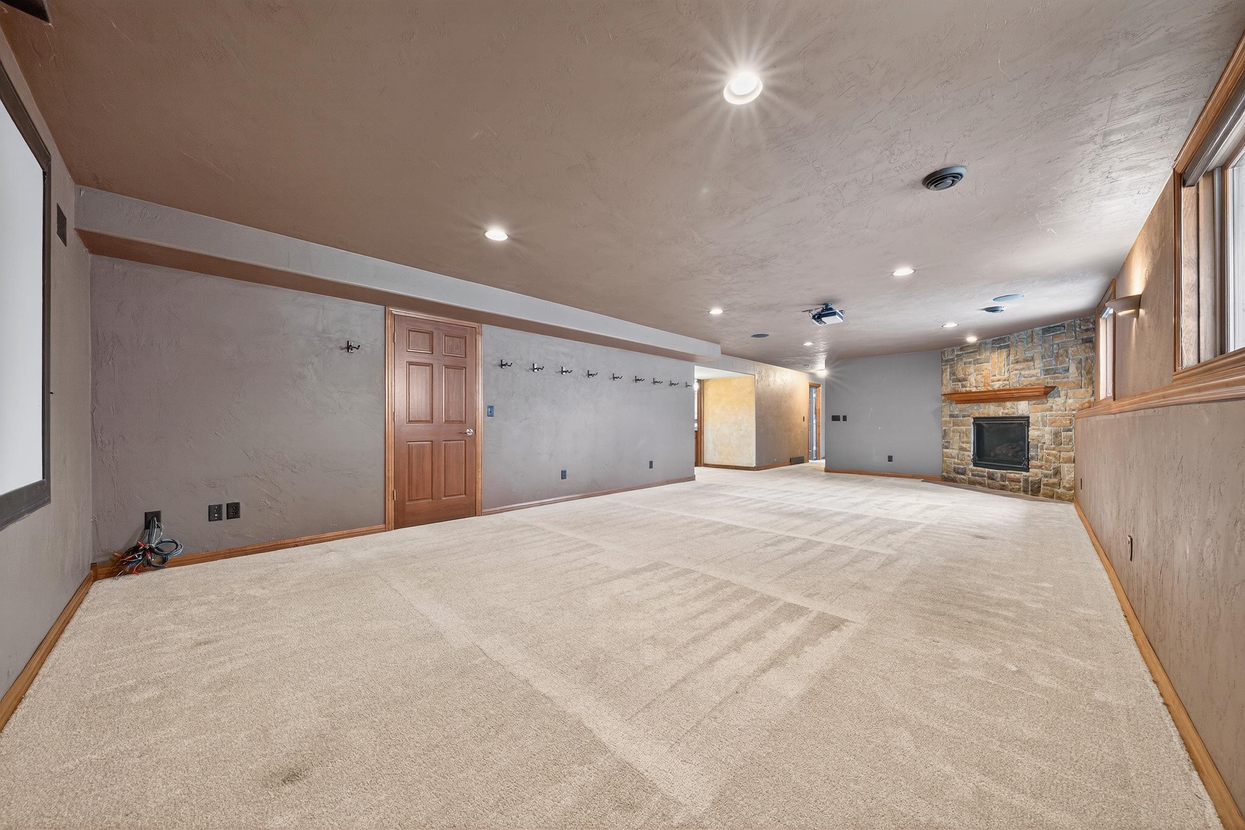 2718 Independence Court Appleton, WI 54914 - Photo 32 of 56