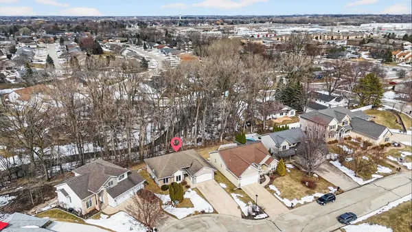 $425,000 | 2718 Independence Court, Appleton, WI 54914